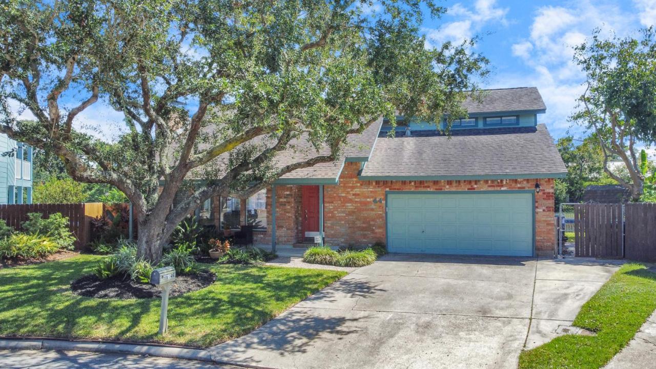 Beauty On The Water! Lake House Near The Beaches! Galveston Eksteriør billede
